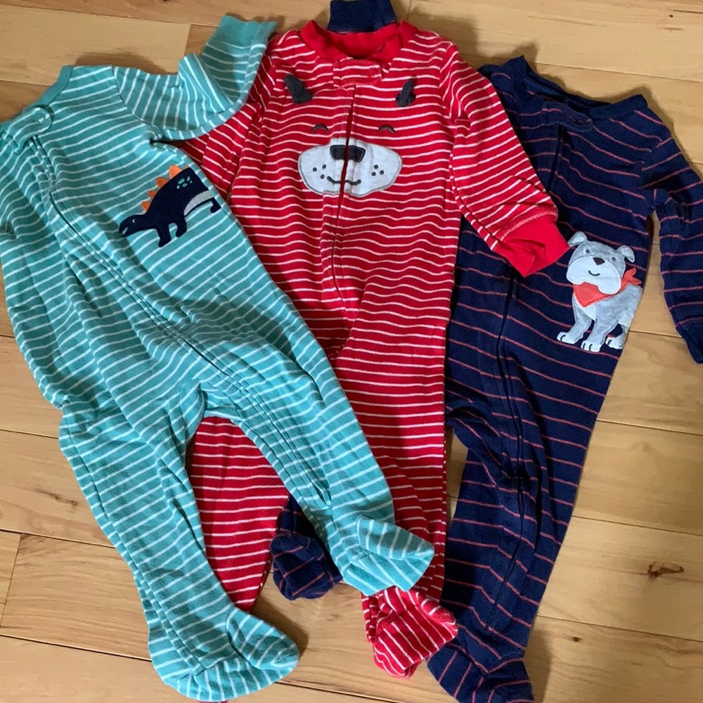 EUC CARTER’S 9 month pjs